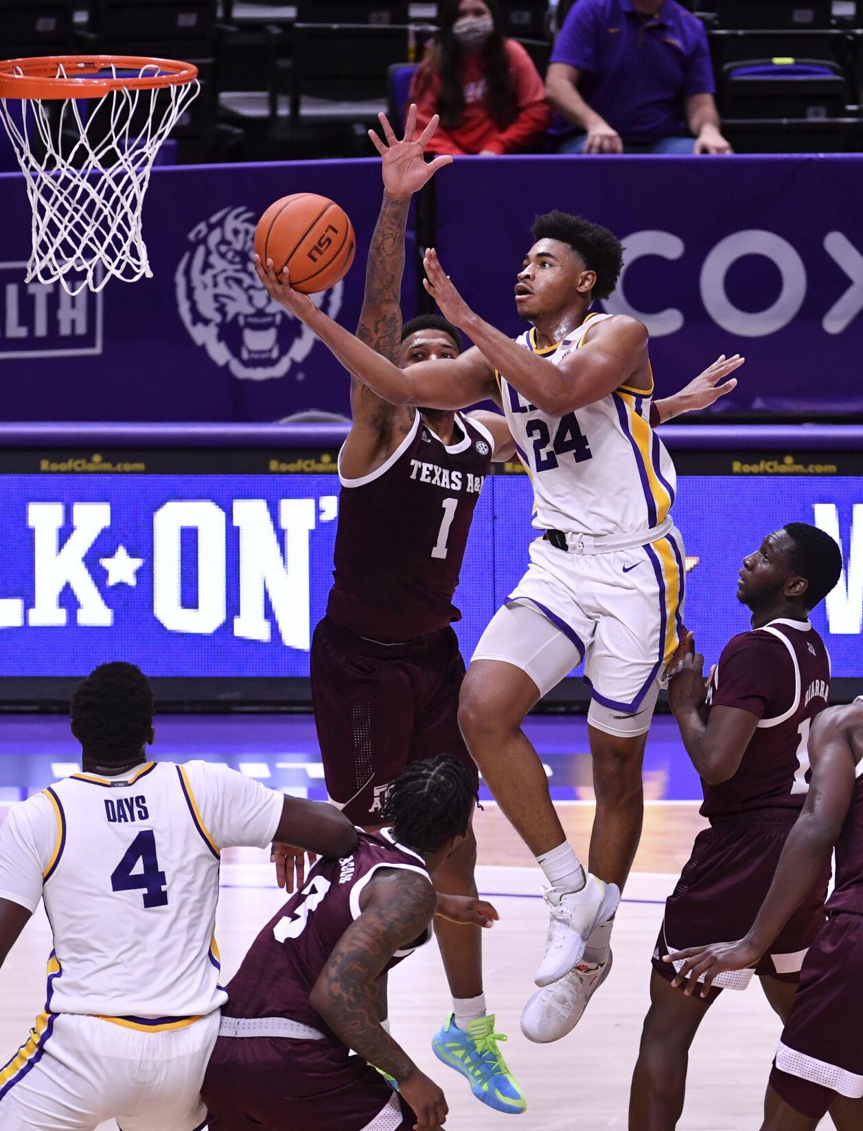 BR.lsutamubasketball.113020 HS 935.JPG